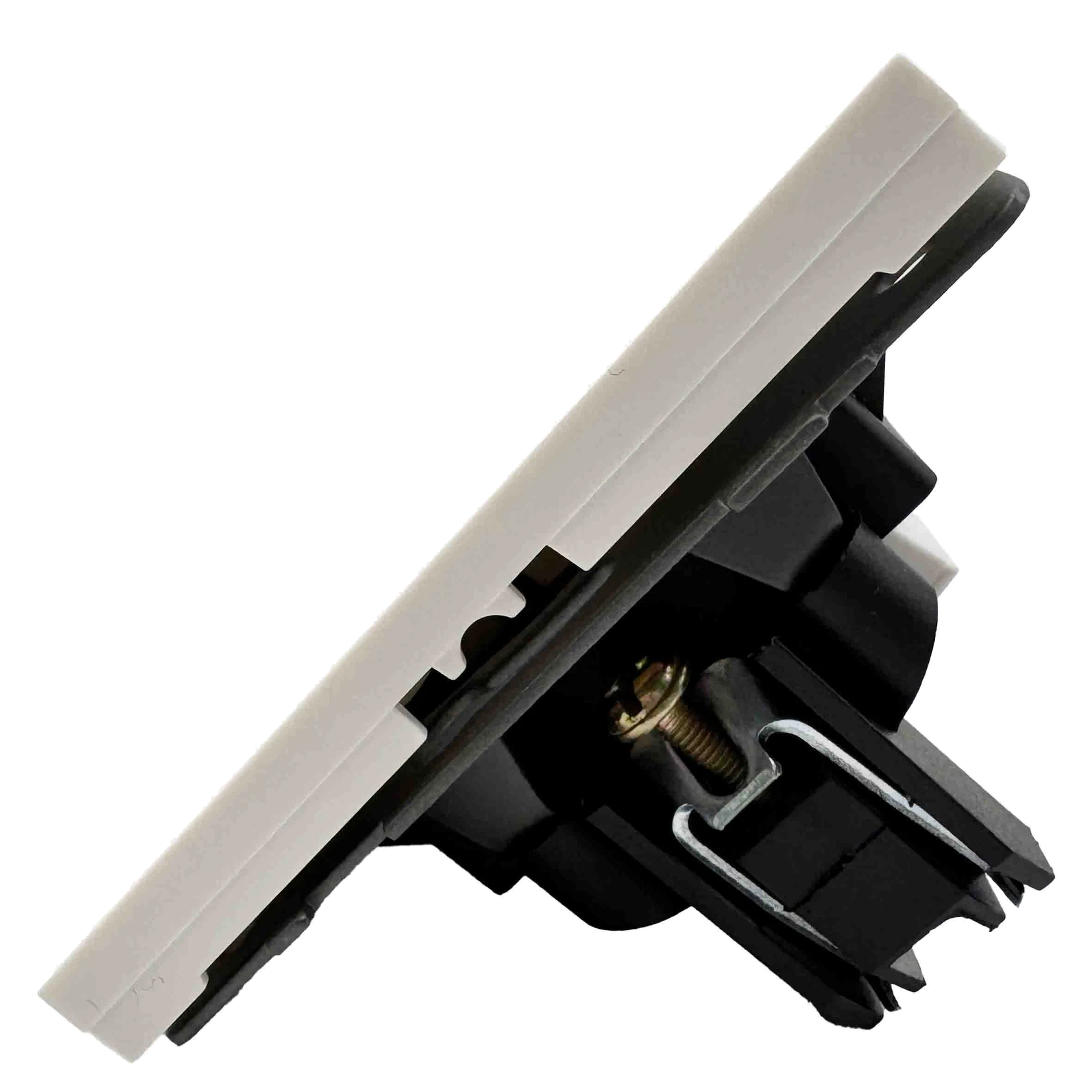 Розетка RJ45 1-я белая