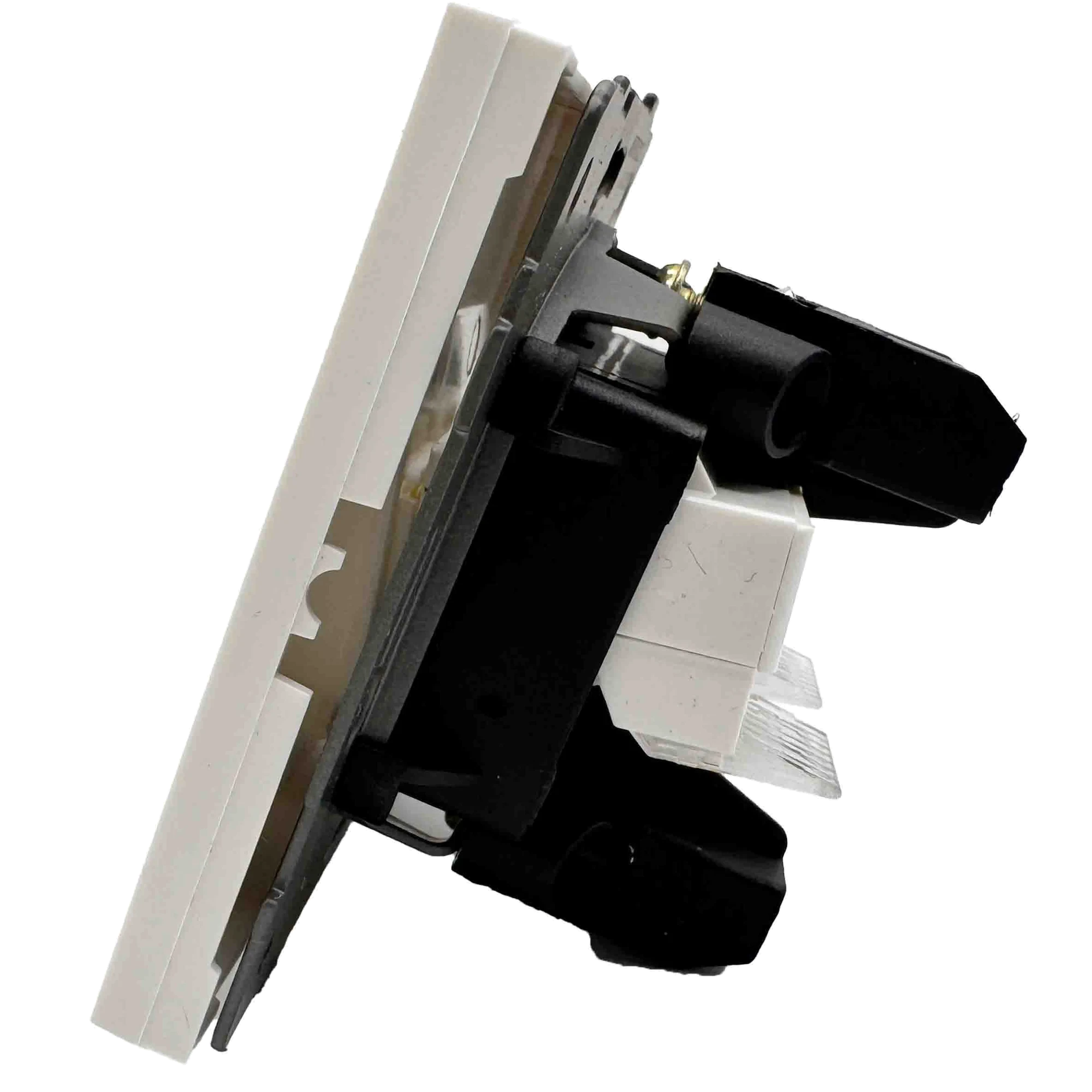 Розетка RJ45 2-я белая